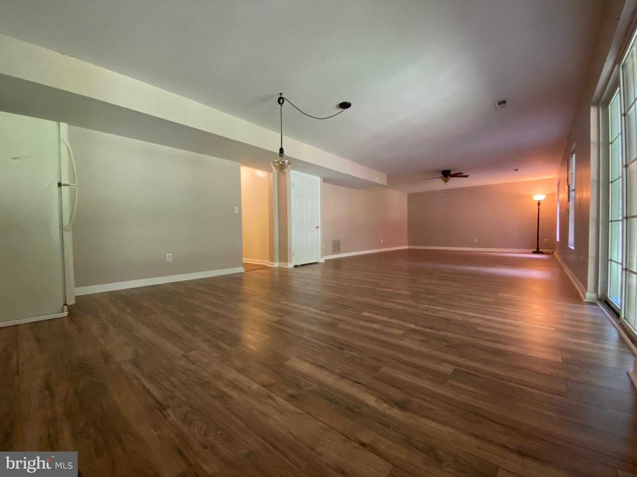 7931 E Robert E Lee CT photo 32