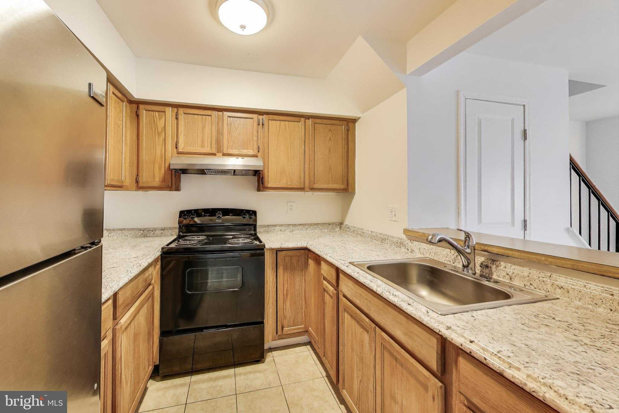 11406 Locustdale Ter # 370 photo 3