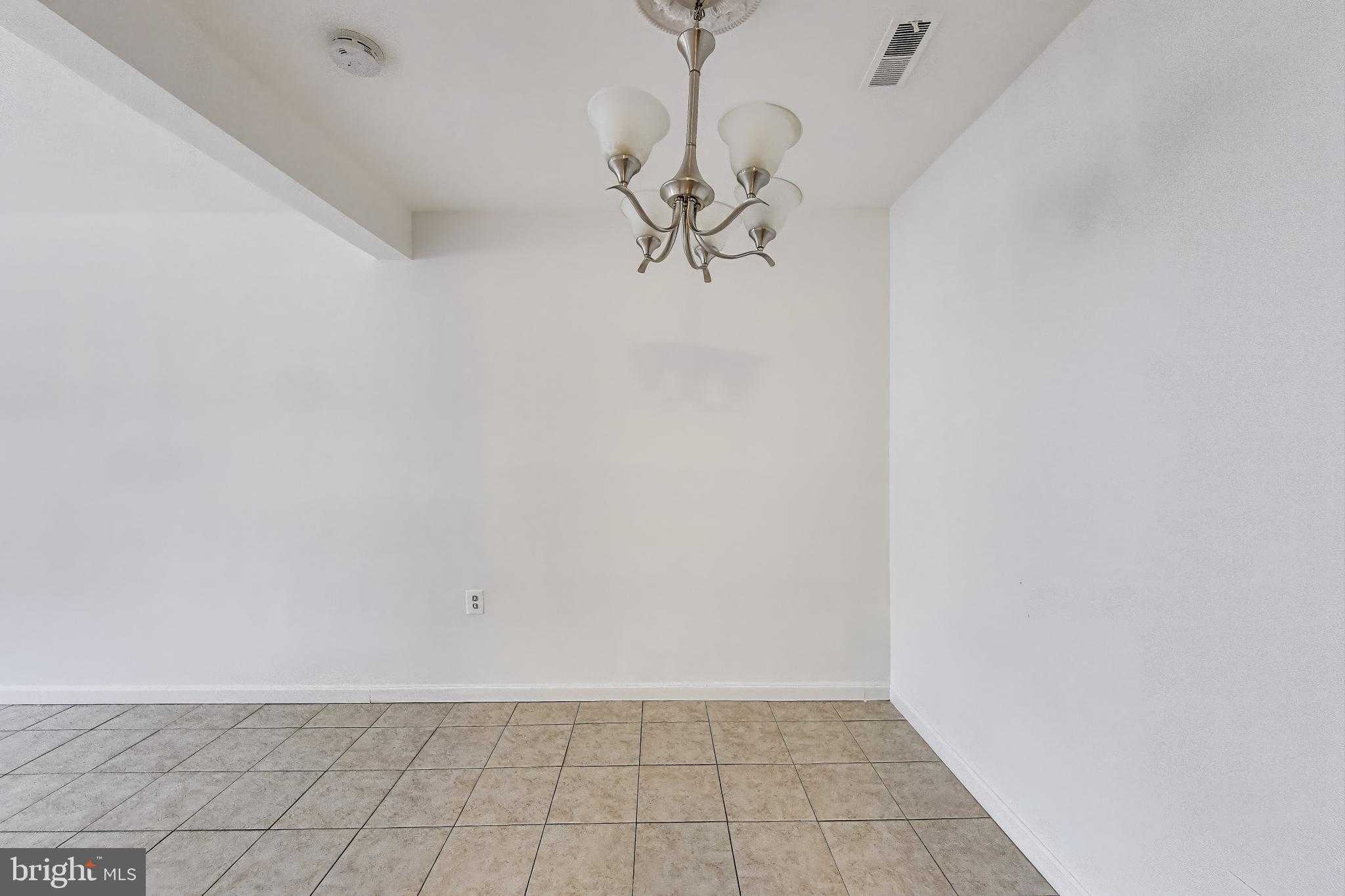 11406 Locustdale Ter # 370 photo 8