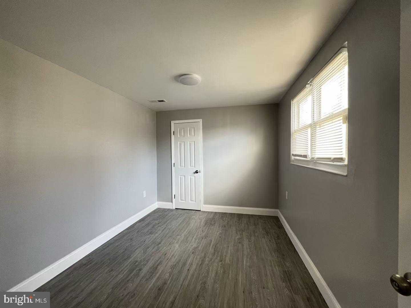 8714 Verree Rd photo 10