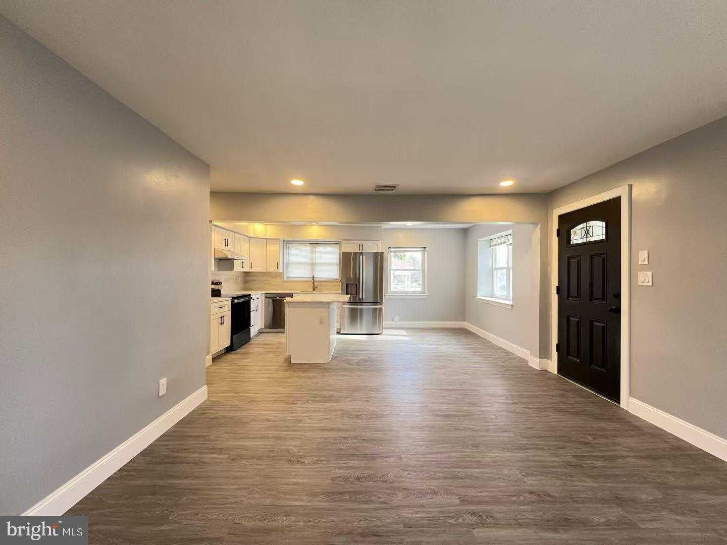 8714 Verree Rd photo 4