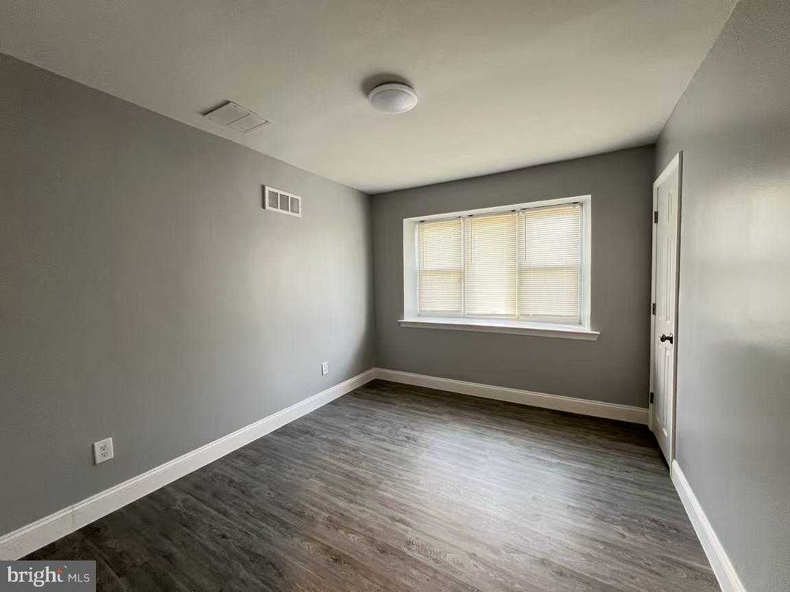 8714 Verree Rd photo 7