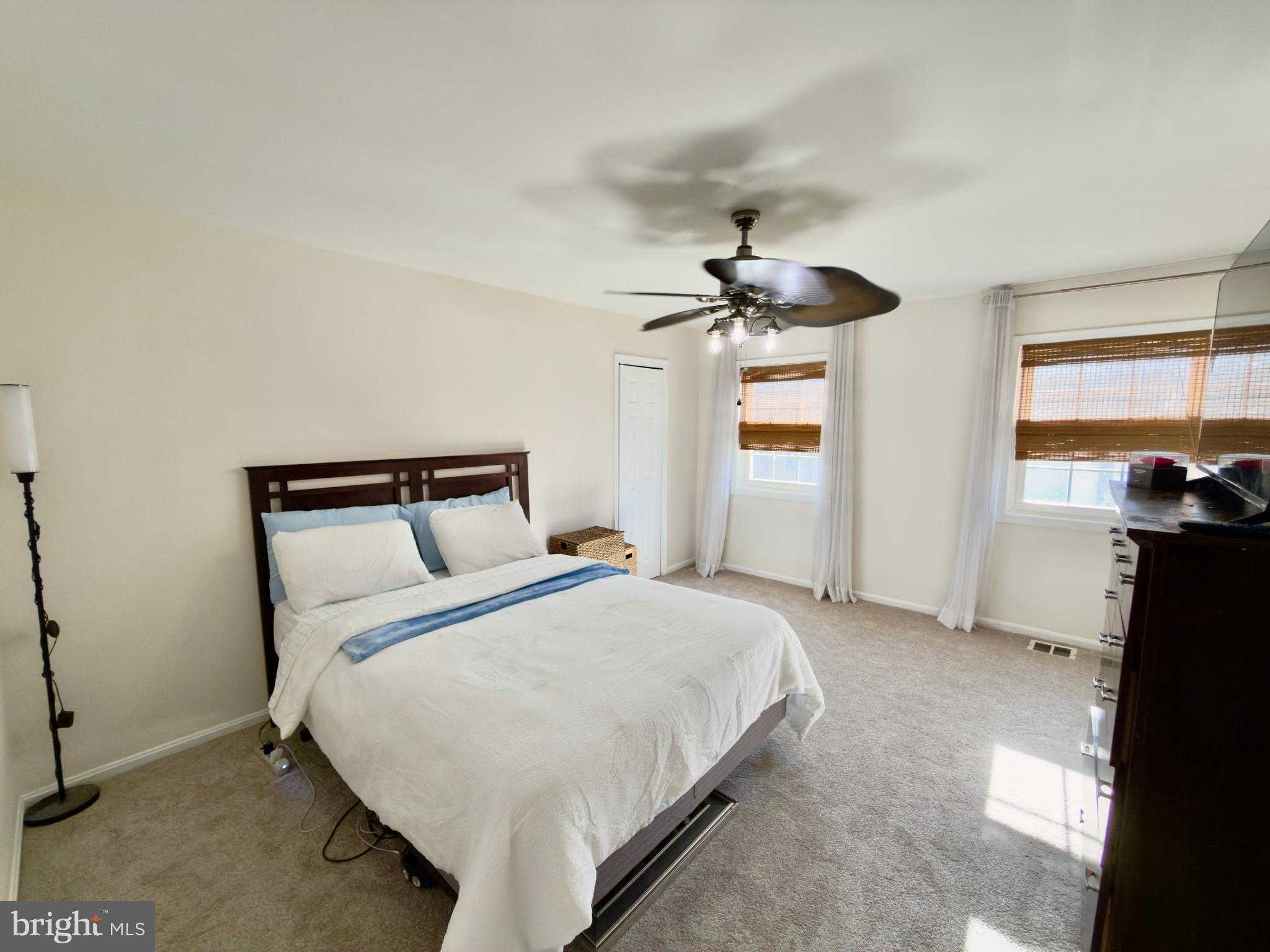 8012 Lakecrest Dr photo 19