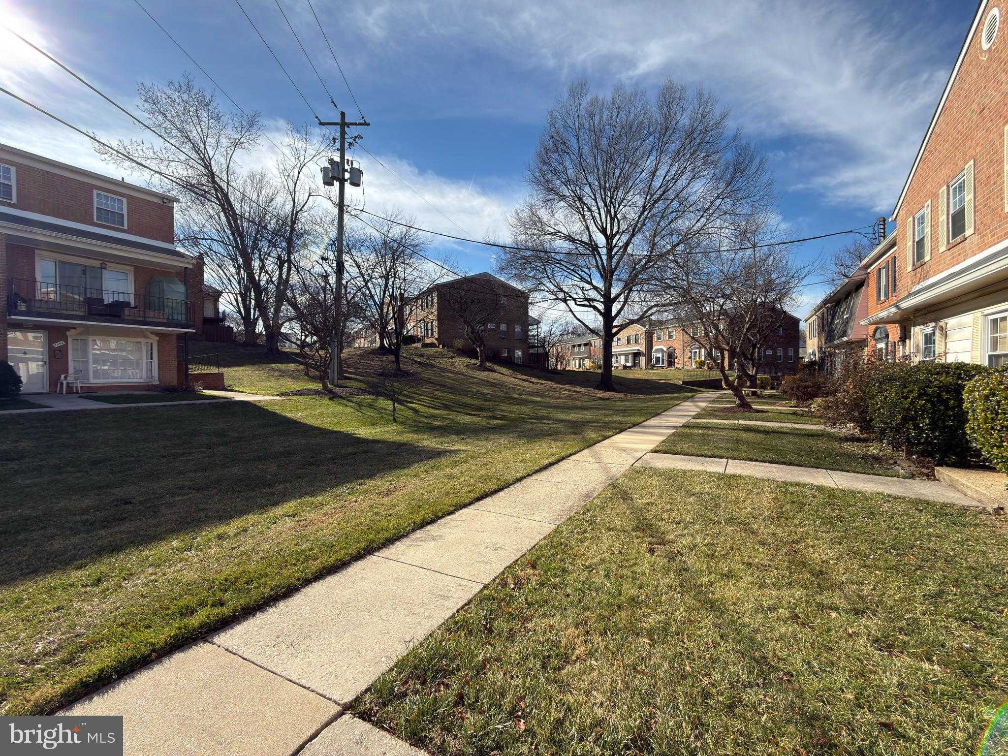 8012 Lakecrest Dr photo 28