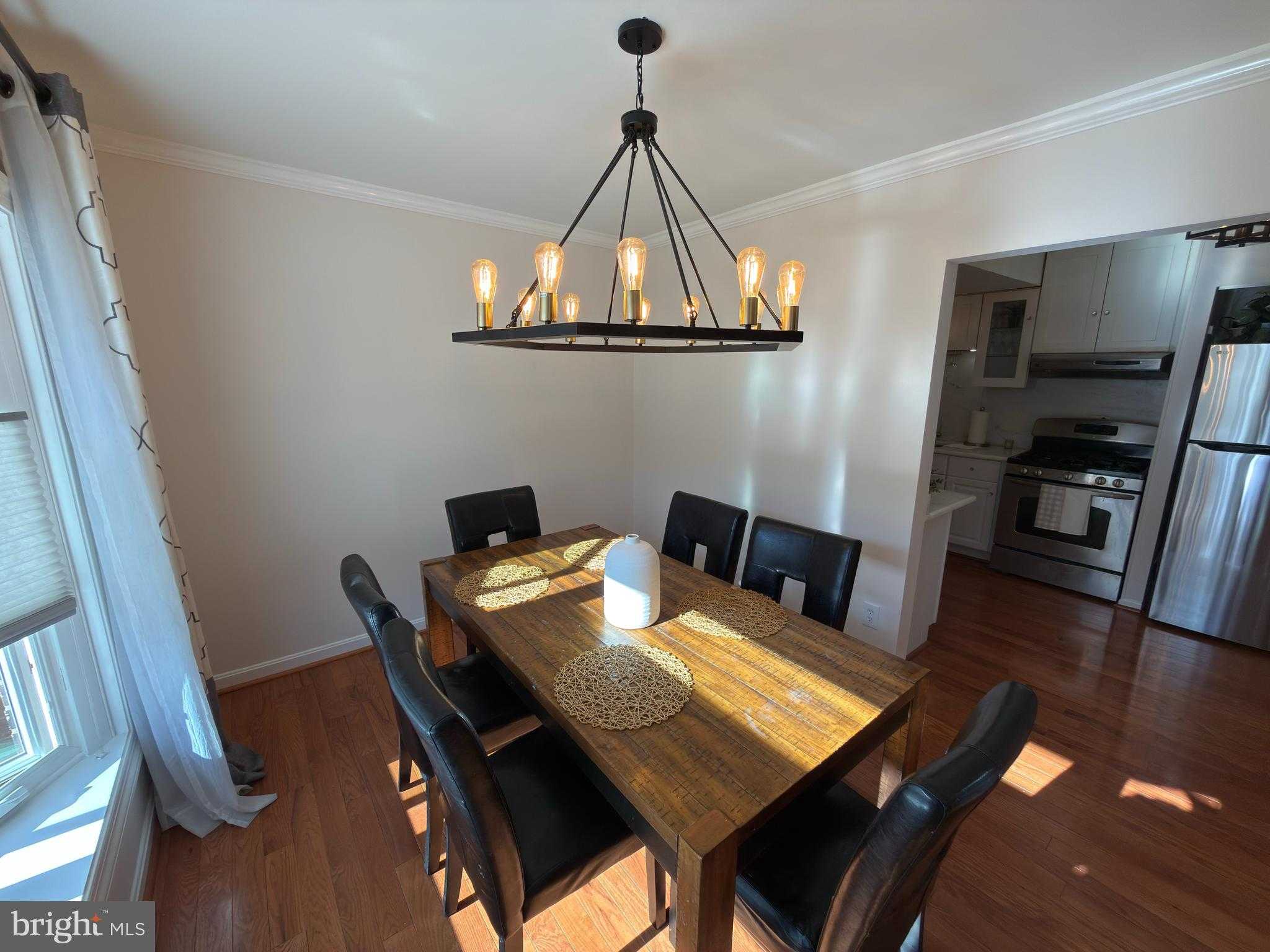 8012 Lakecrest Dr photo 5