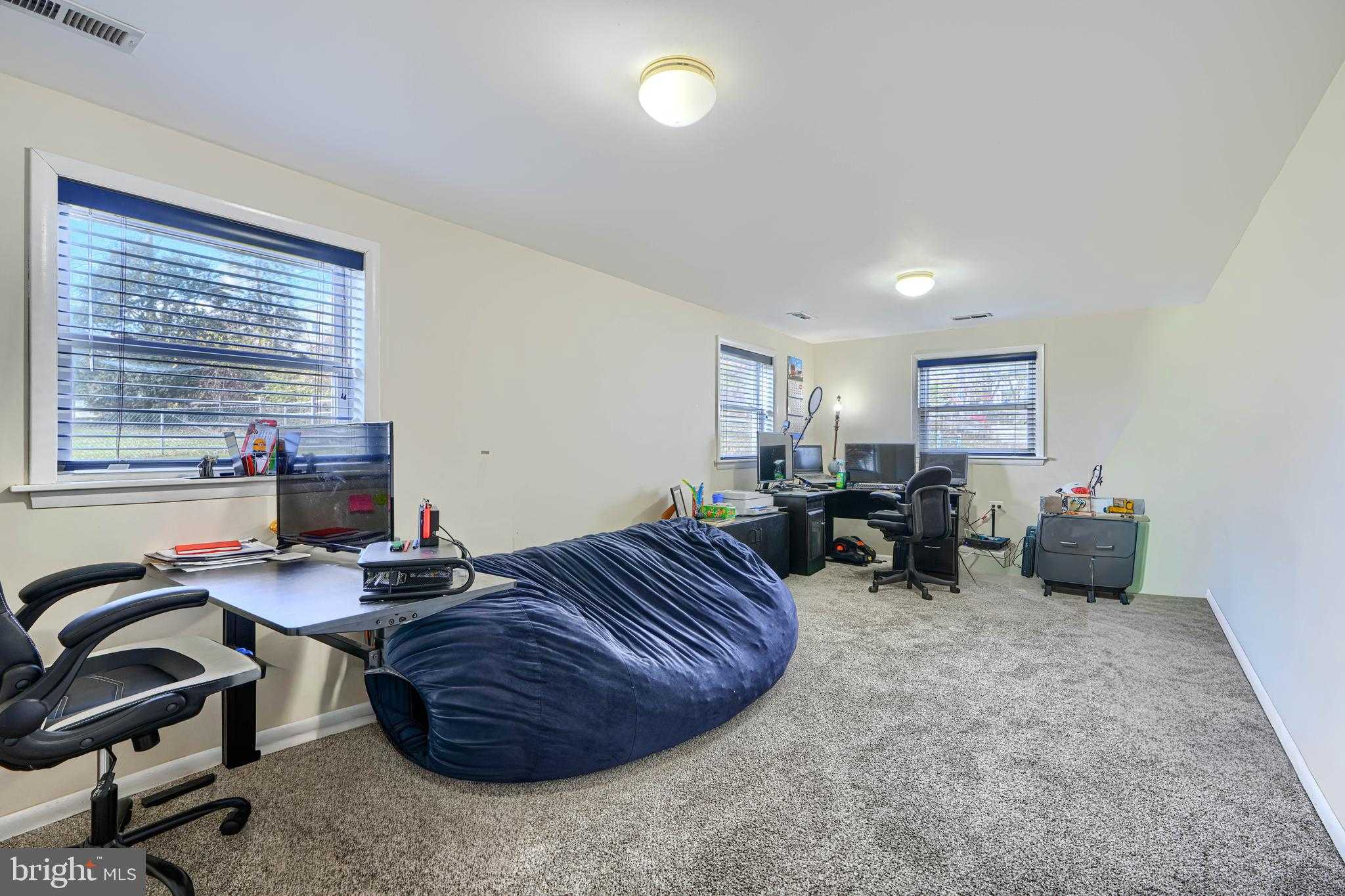 2110 Folkstone Rd photo 28