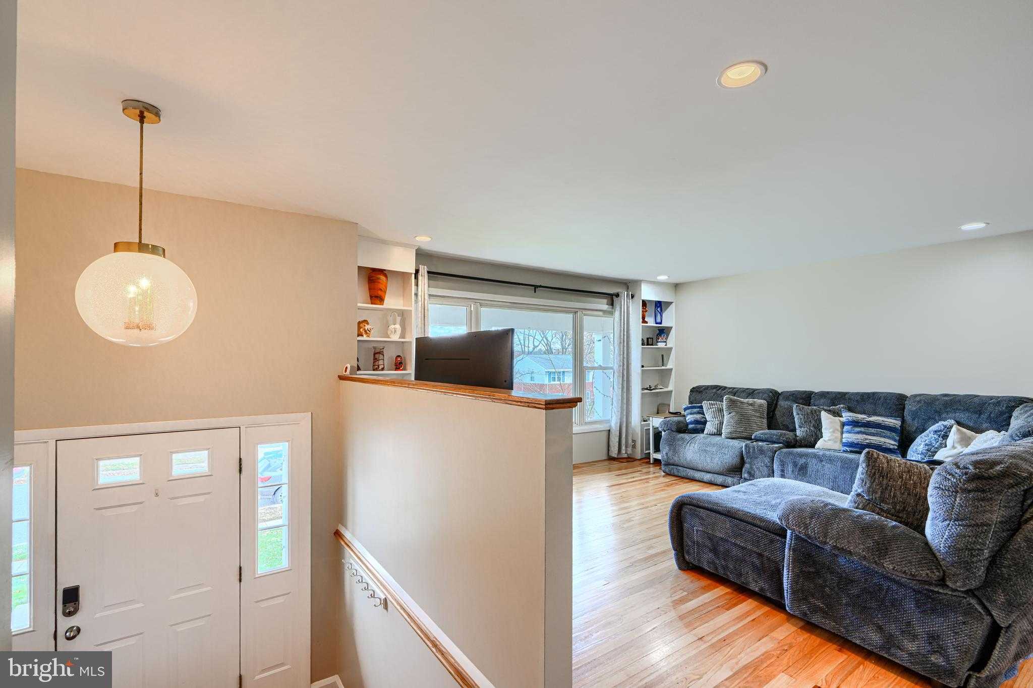 2110 Folkstone Rd photo 6