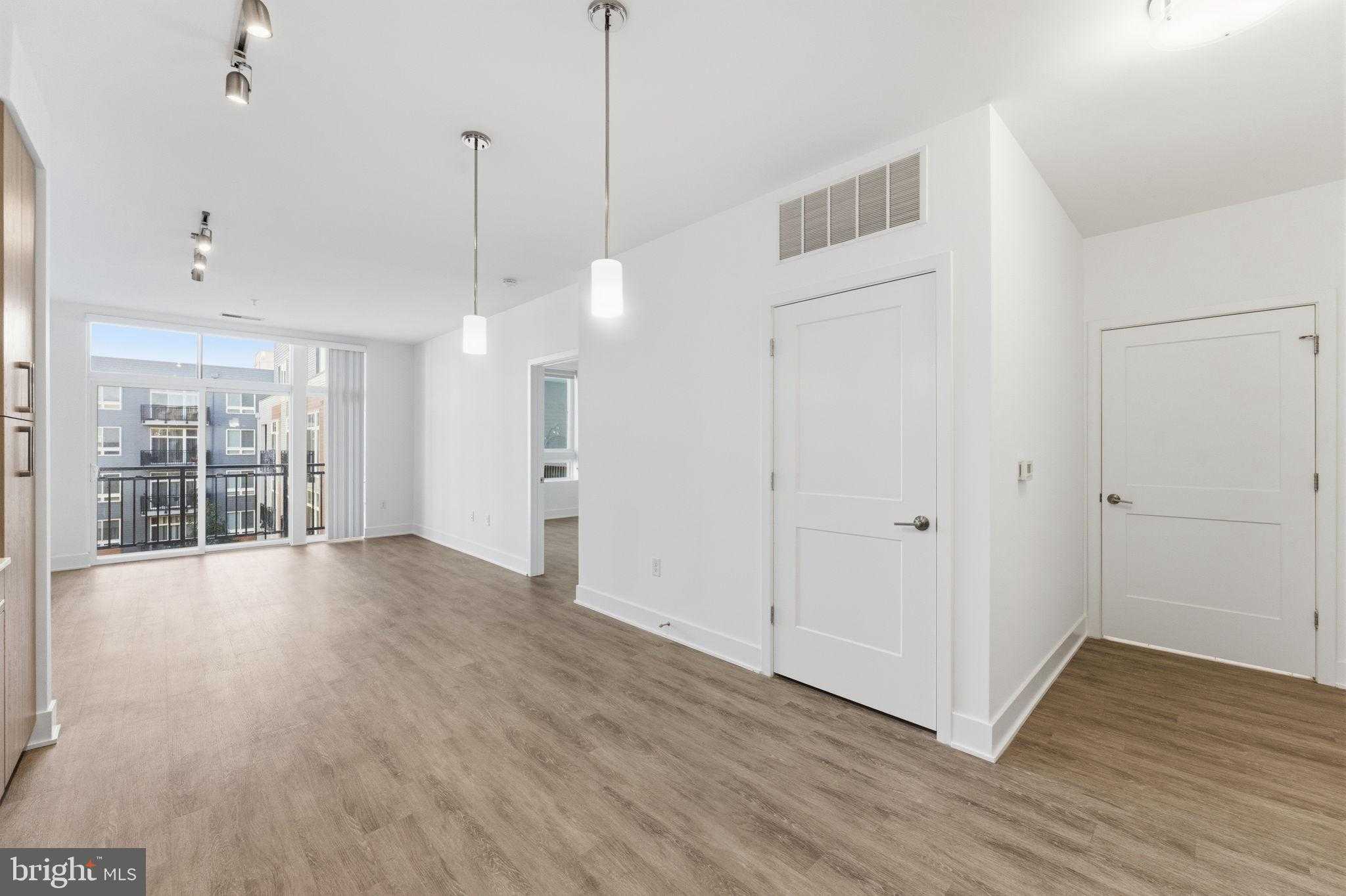 145 Riverhaven Dr Unit 428 photo 7