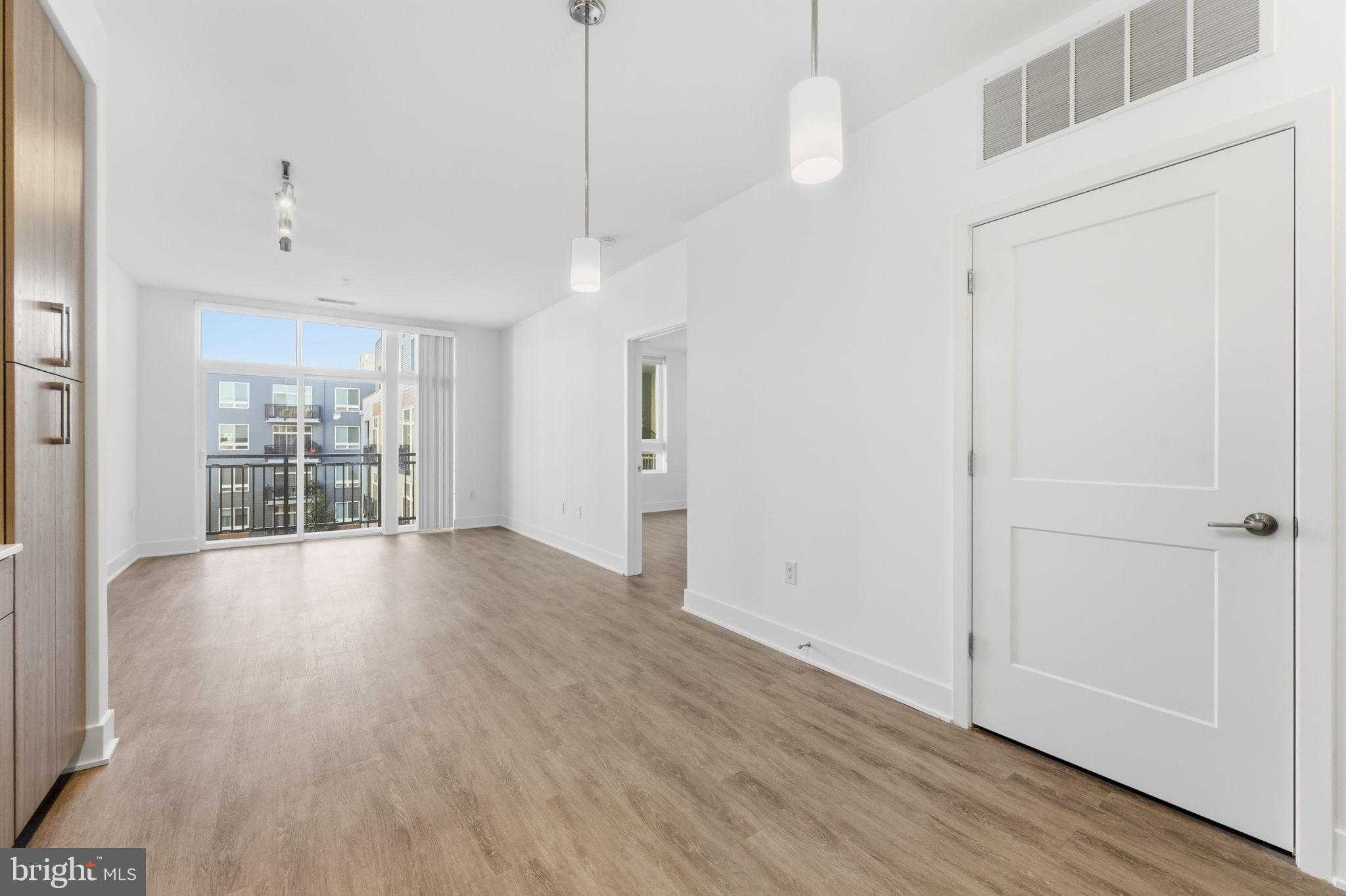 145 Riverhaven Dr Unit 428 photo 8