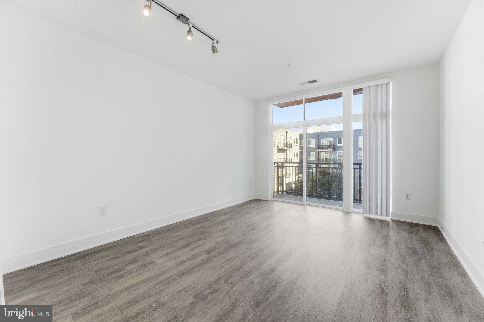 145 Riverhaven Dr Unit 428 photo 9