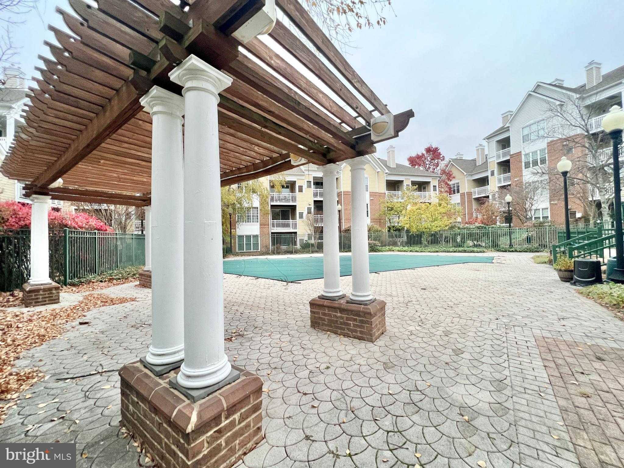 12911 Alton Sq Apt 102 photo 19