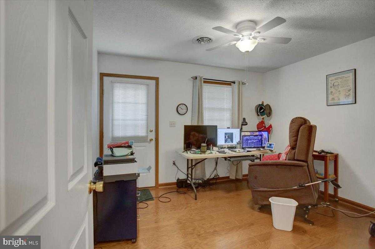 733 Fireside Dr photo 12