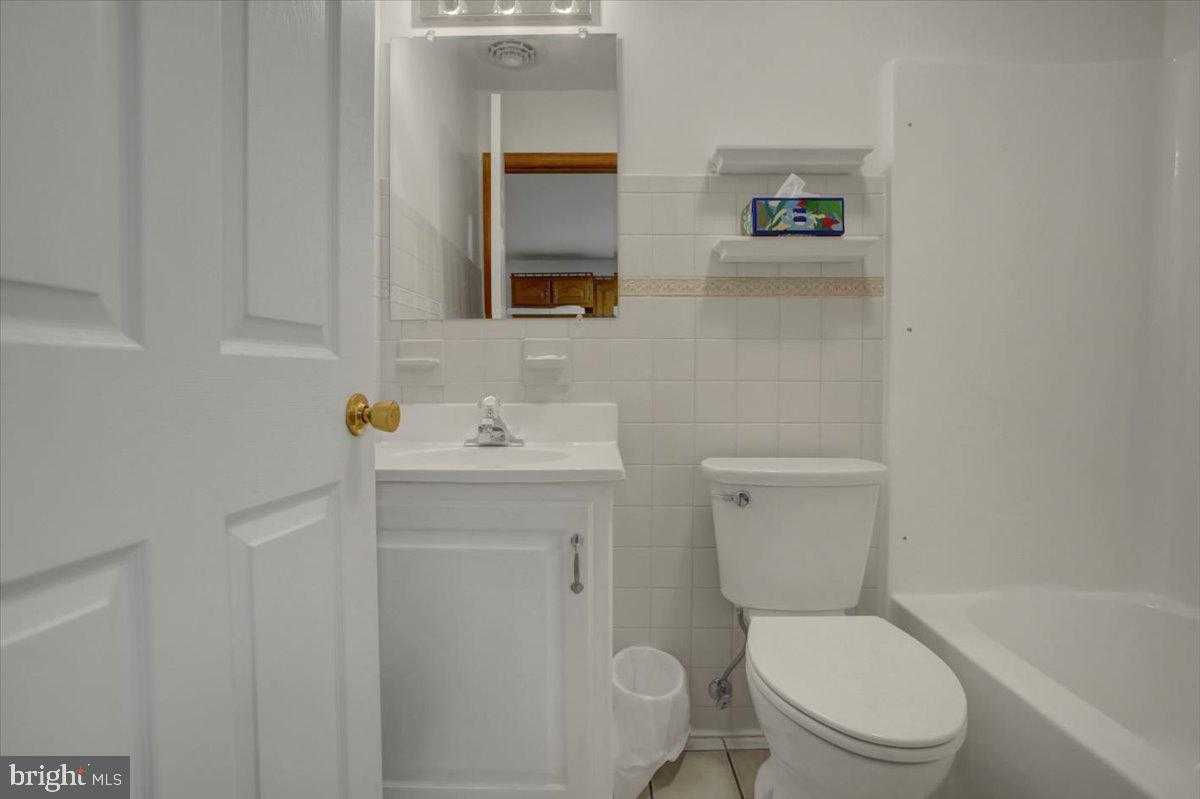 733 Fireside Dr photo 16