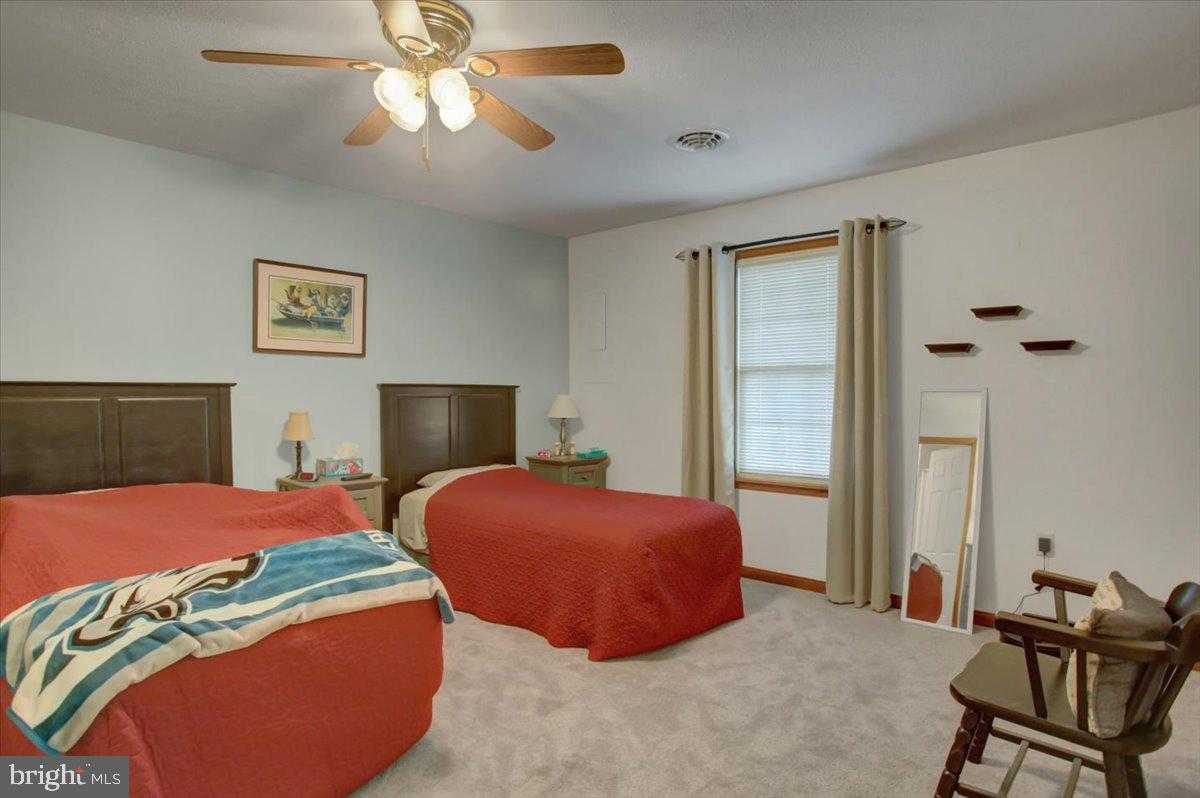 733 Fireside Dr photo 18