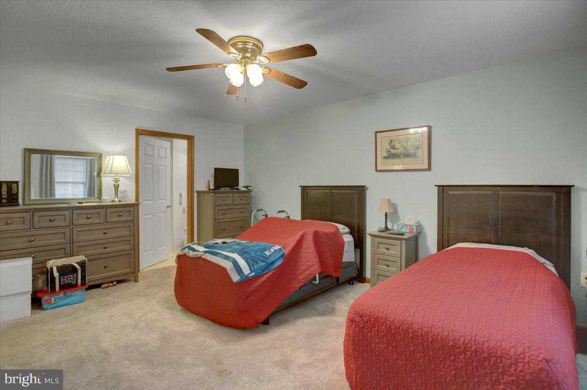 733 Fireside Dr photo 19