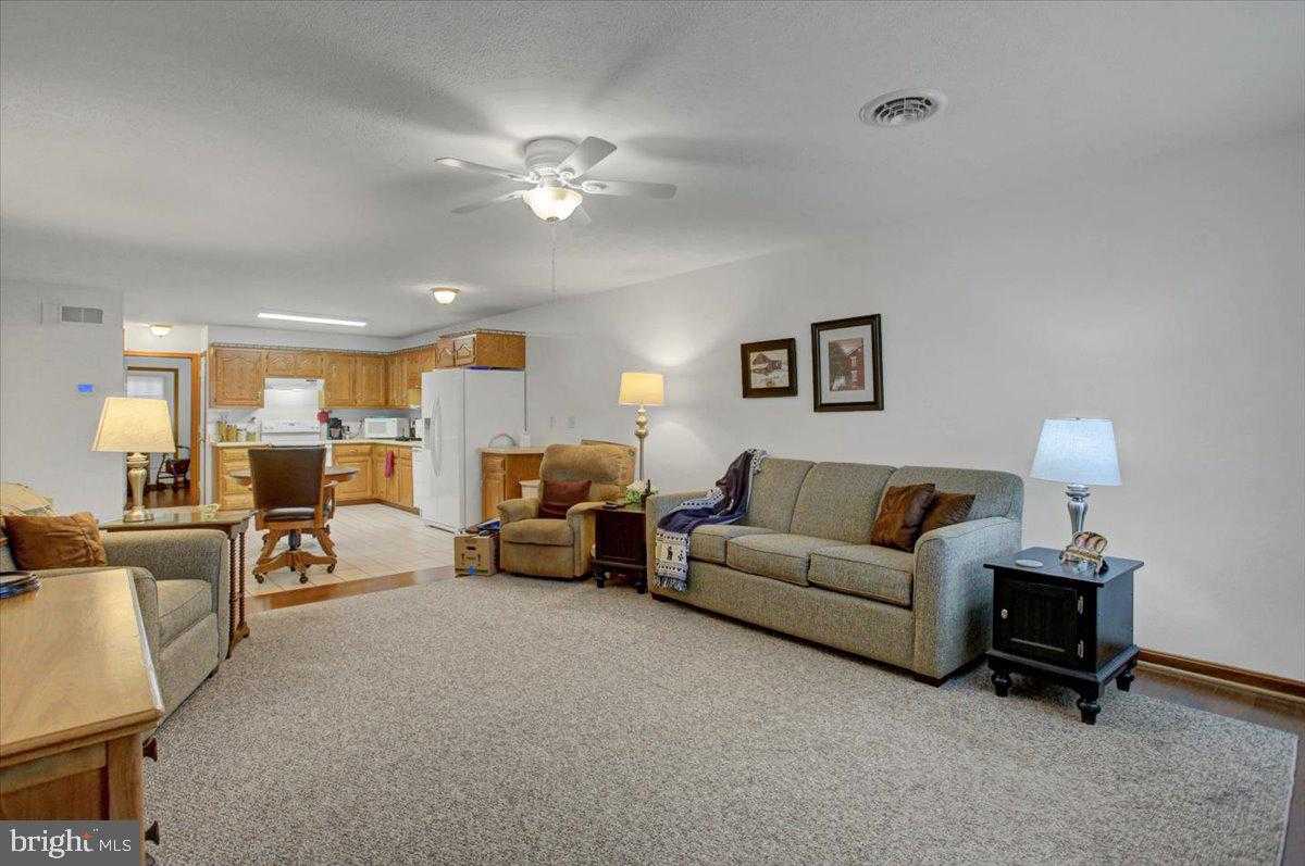 733 Fireside Dr photo 5