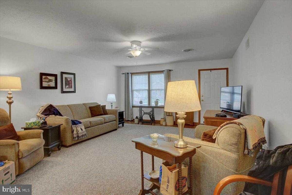 733 Fireside Dr photo 7