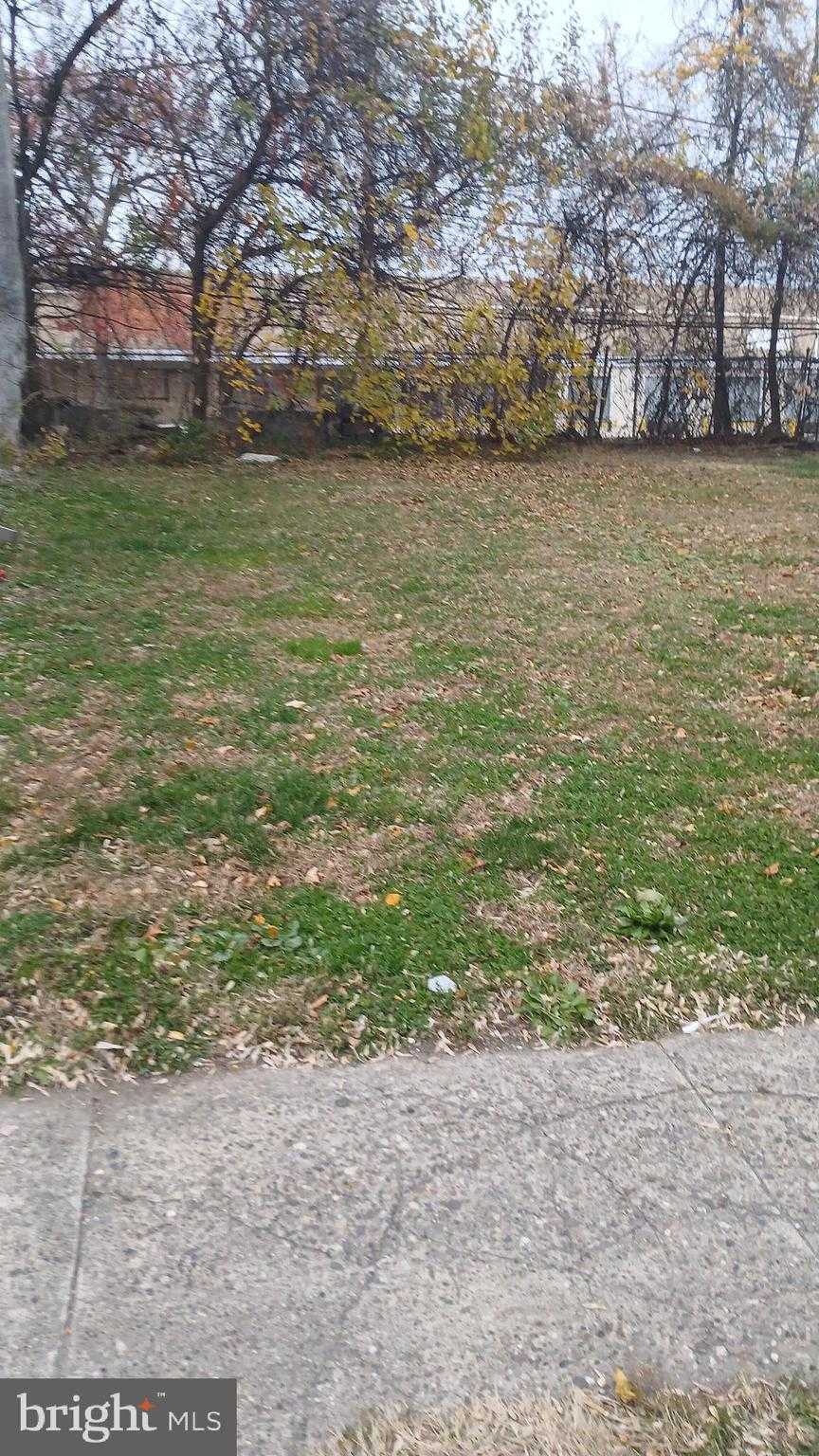 3814 N 10th St photo 2