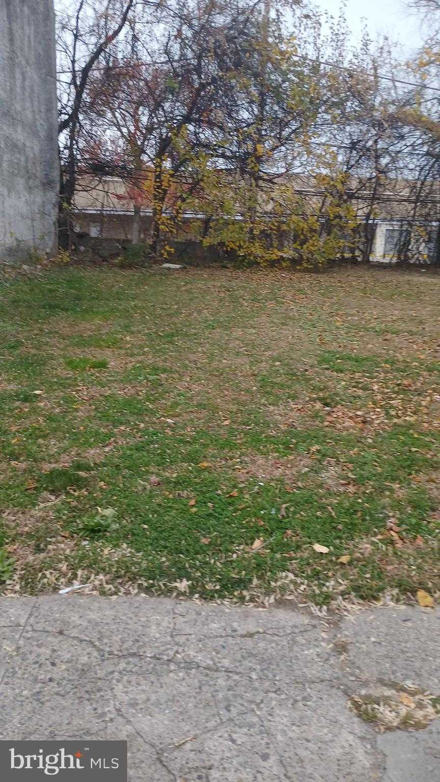 3814 N 10th St photo 3