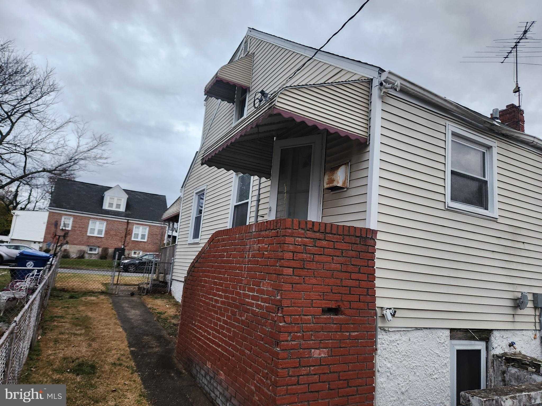 4900 Anntana Ave photo 4