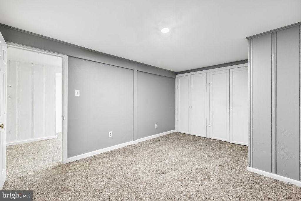 201 N Greenway Ave photo 18