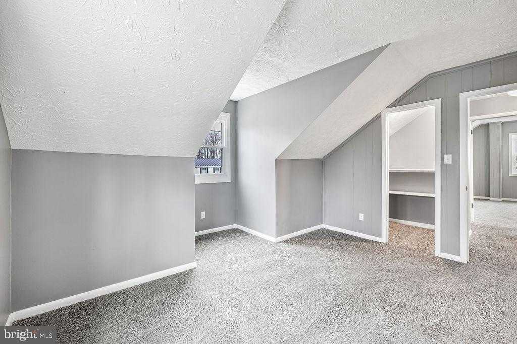 201 N Greenway Ave photo 27