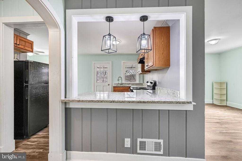 201 N Greenway Ave photo 7