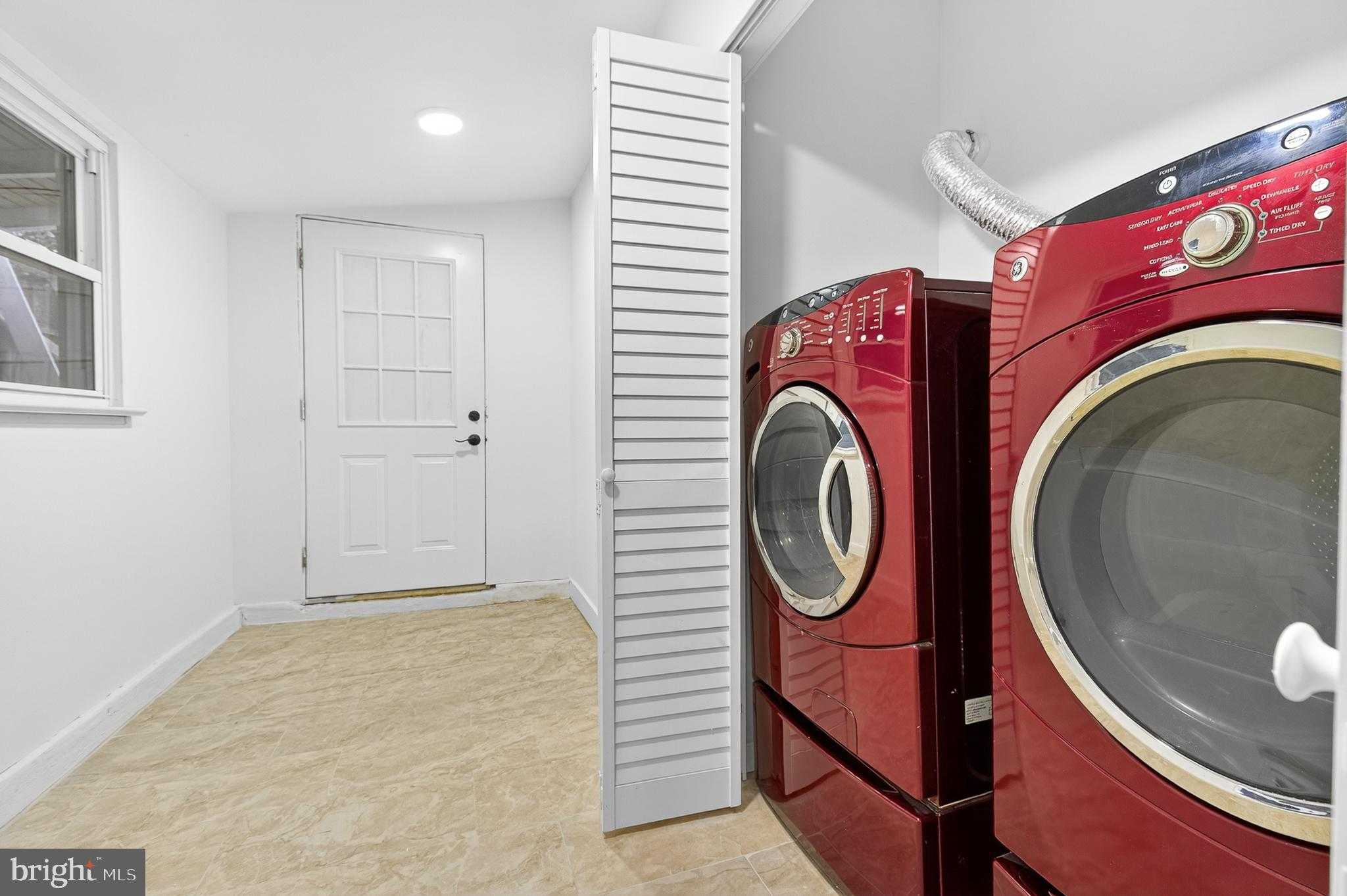 131 Old Dorwart St photo 17