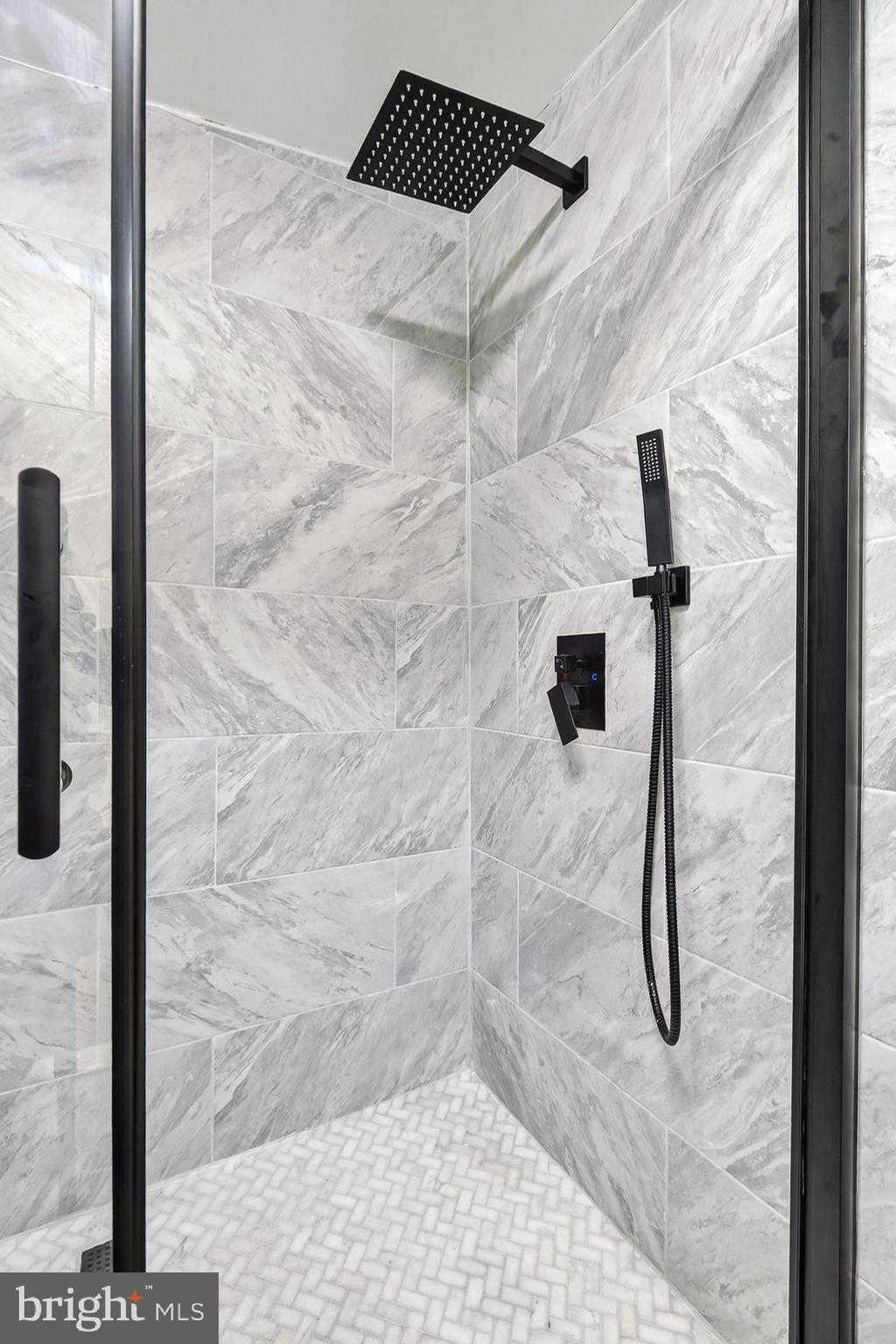 131 Old Dorwart St photo 29