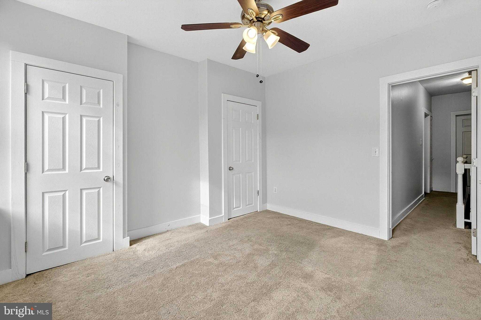 2245 Greenwich St photo 11