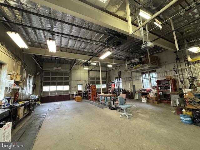 10 S Main St photo 6