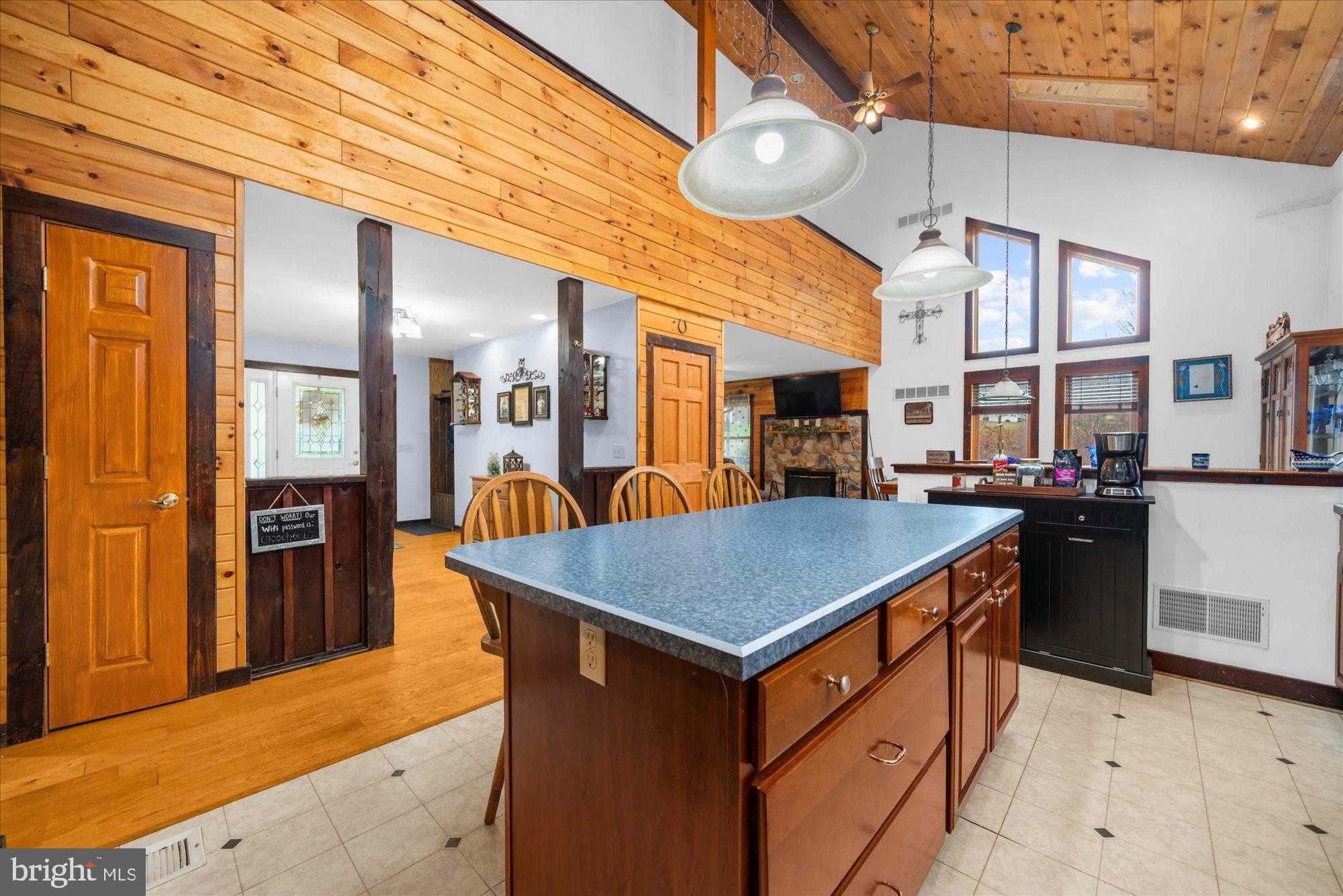 28 High View Ln photo 11