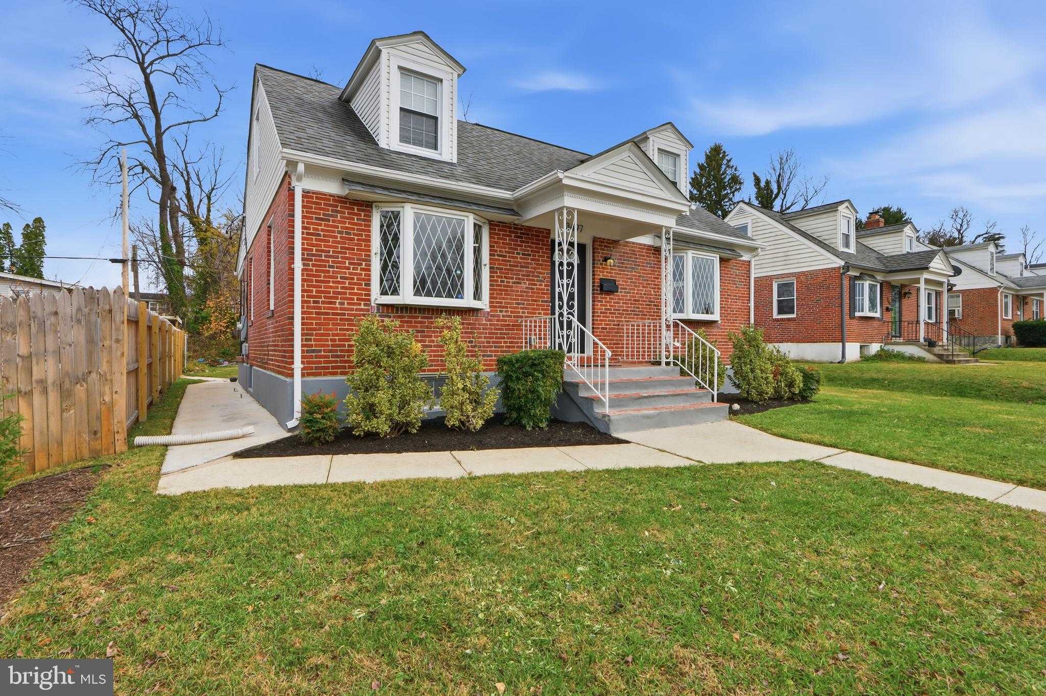 3497 Hillsmere Rd photo 3