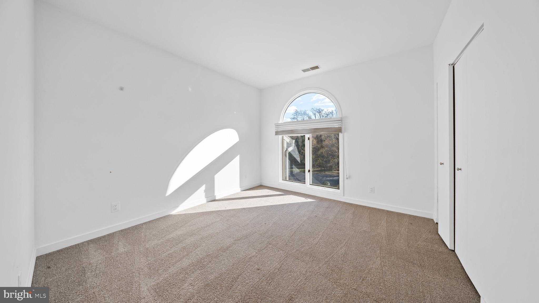 2106 Chesapeake Harbour Dr Apt 202 photo 15