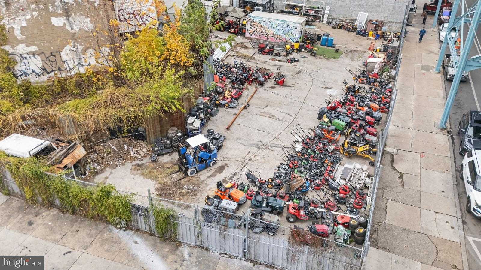 2724 Kensington Ave # 26 photo 4