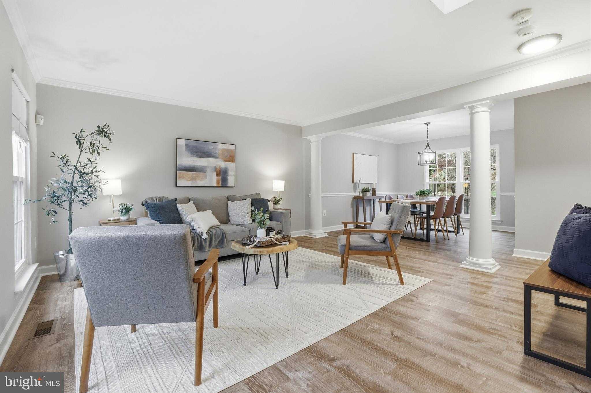 5467 Quaint Dr photo 3