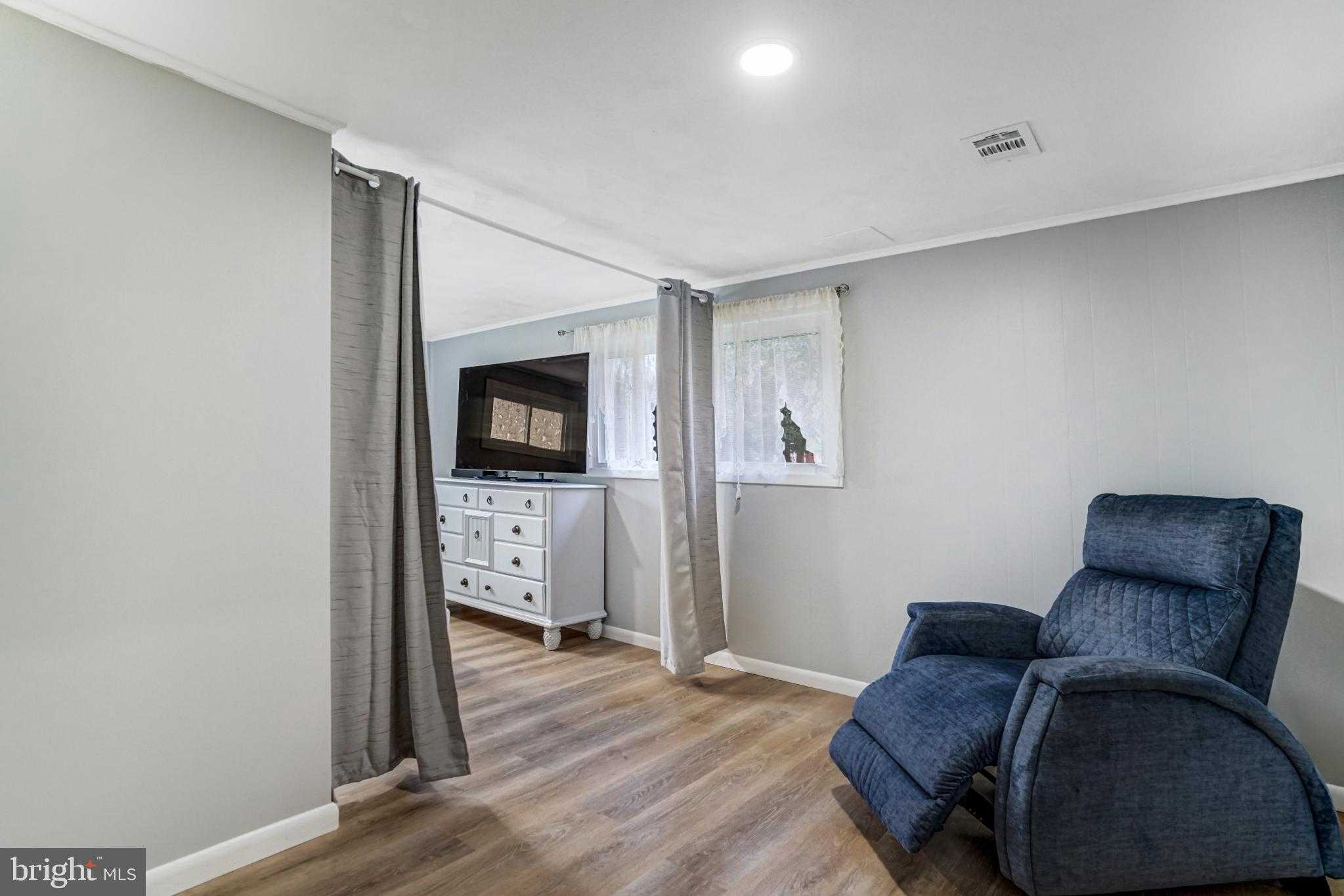 7727 Kalorama Rd photo 37