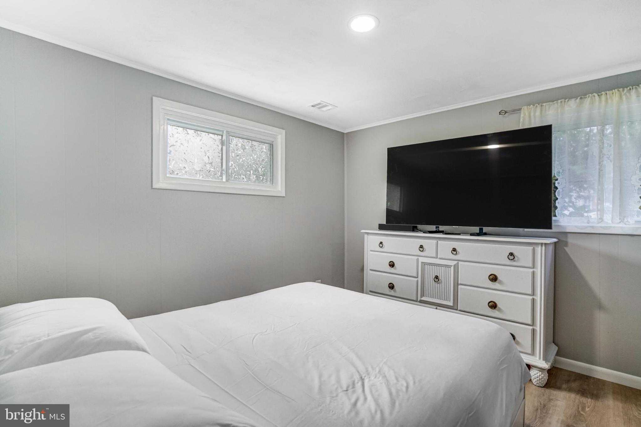 7727 Kalorama Rd photo 41