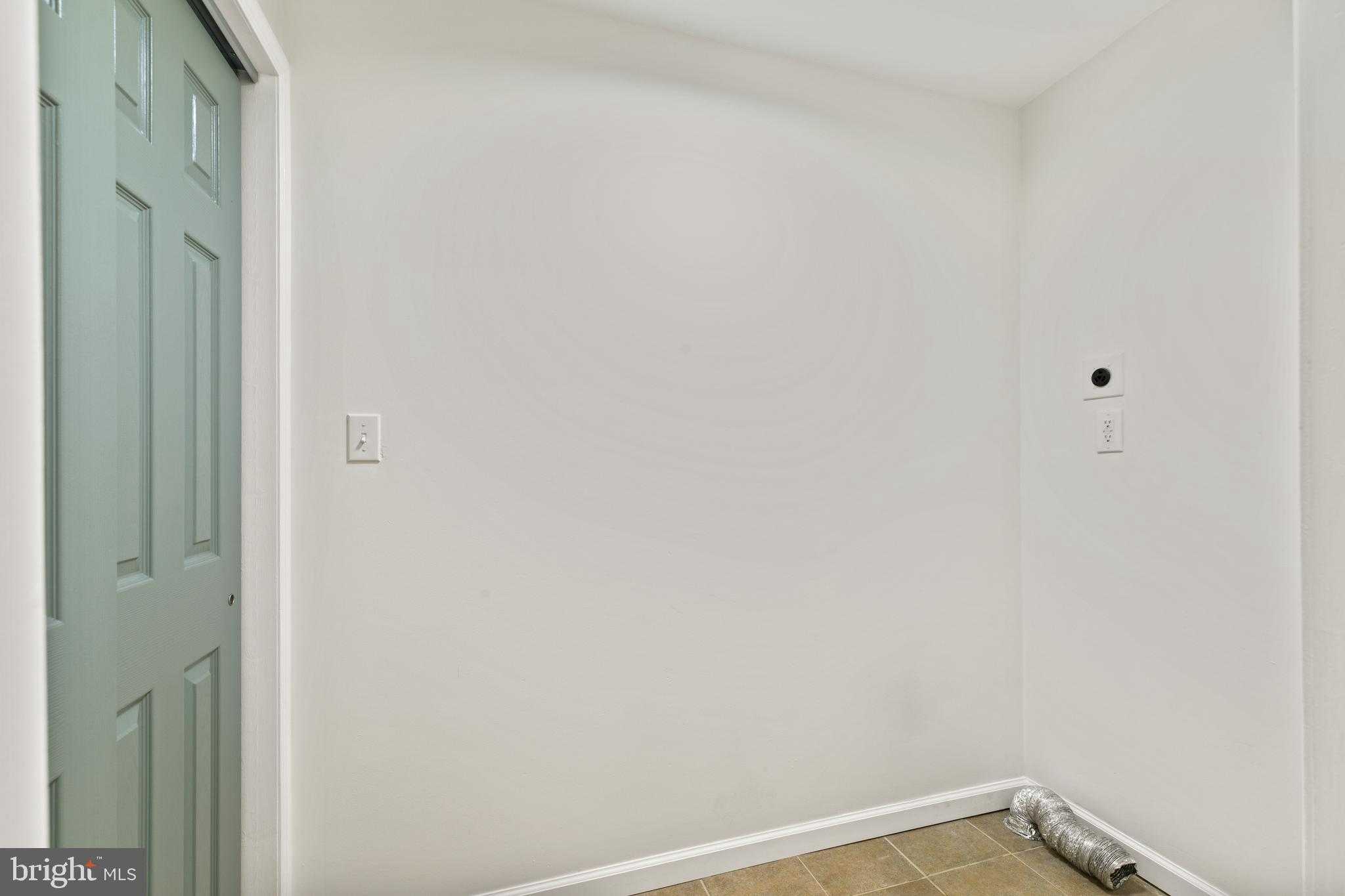 106 First Ave photo 23