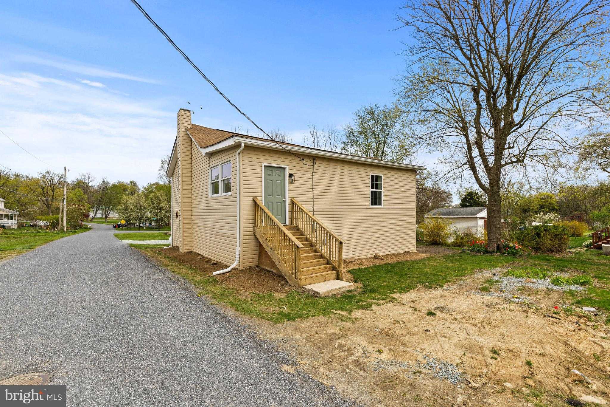 106 First Ave photo 26