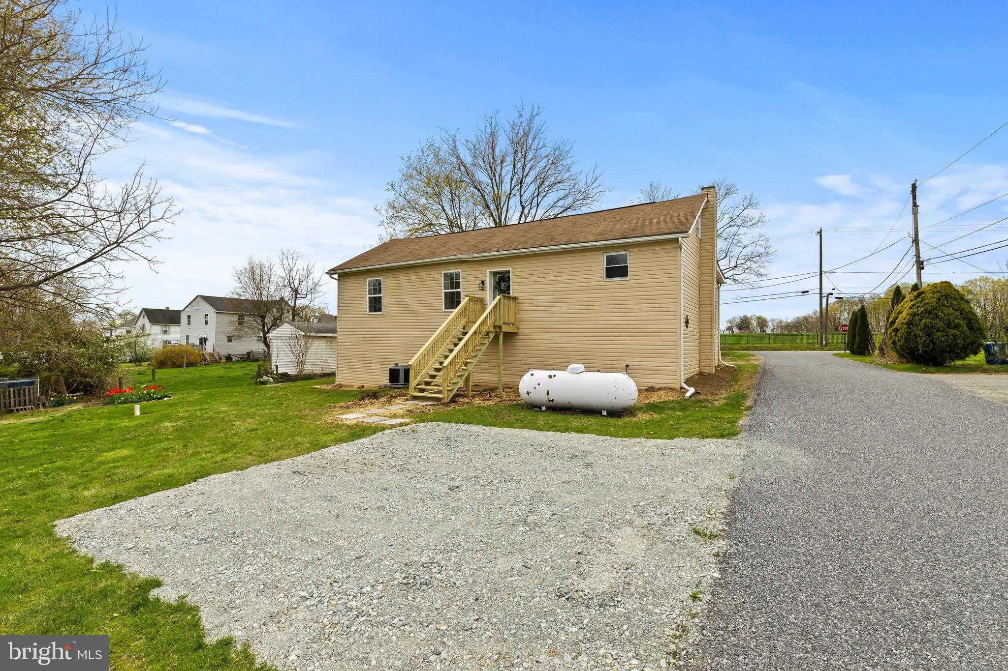 106 First Ave photo 27