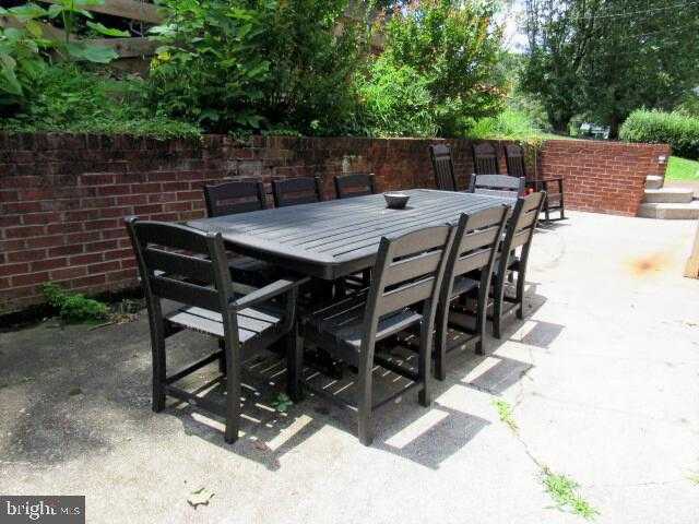 491 W Washington St photo 13