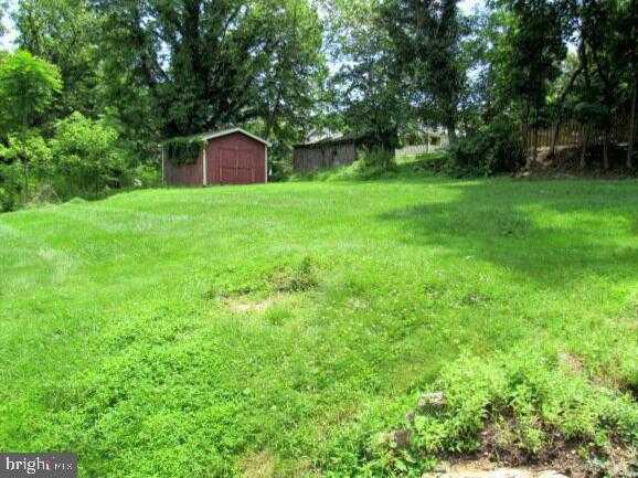 491 W Washington St photo 14