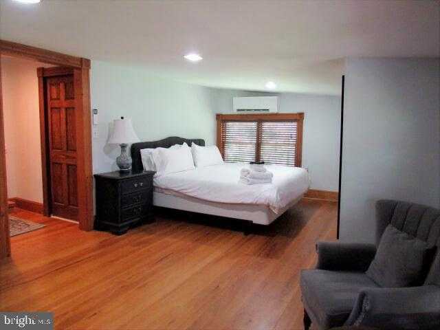 491 W Washington St photo 46