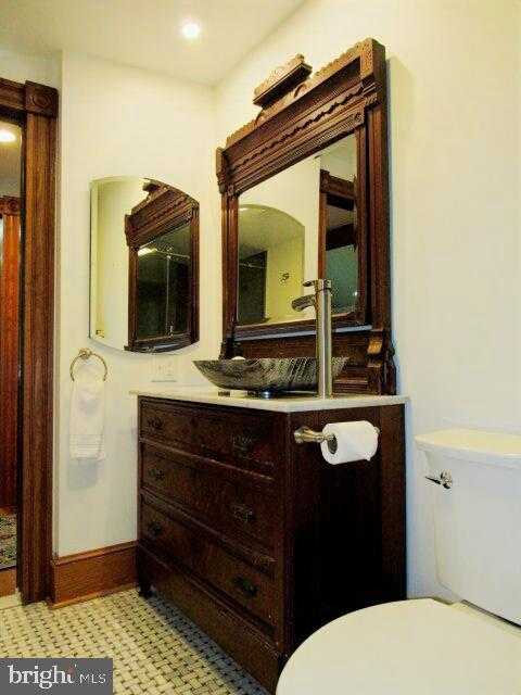 491 W Washington St photo 49