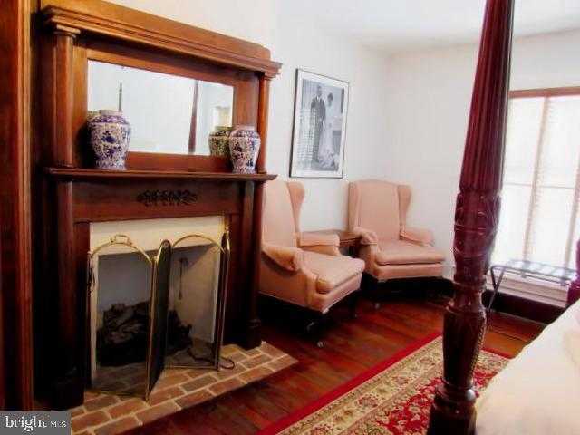 491 W Washington St photo 62