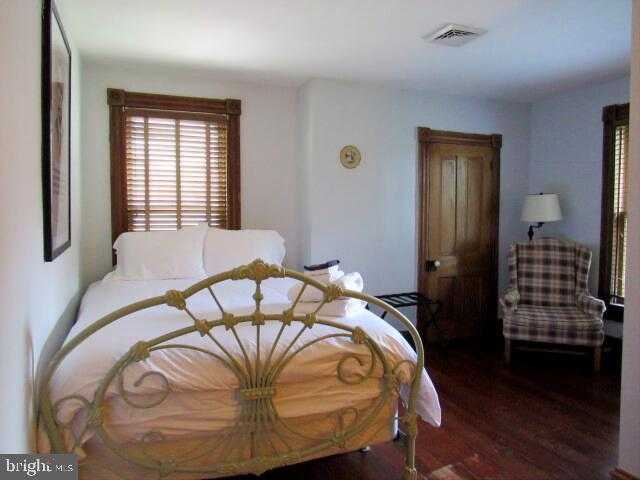 491 W Washington St photo 67