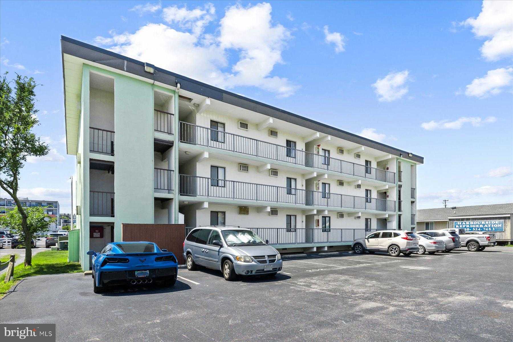 14 38th St Unit 301 photo 18