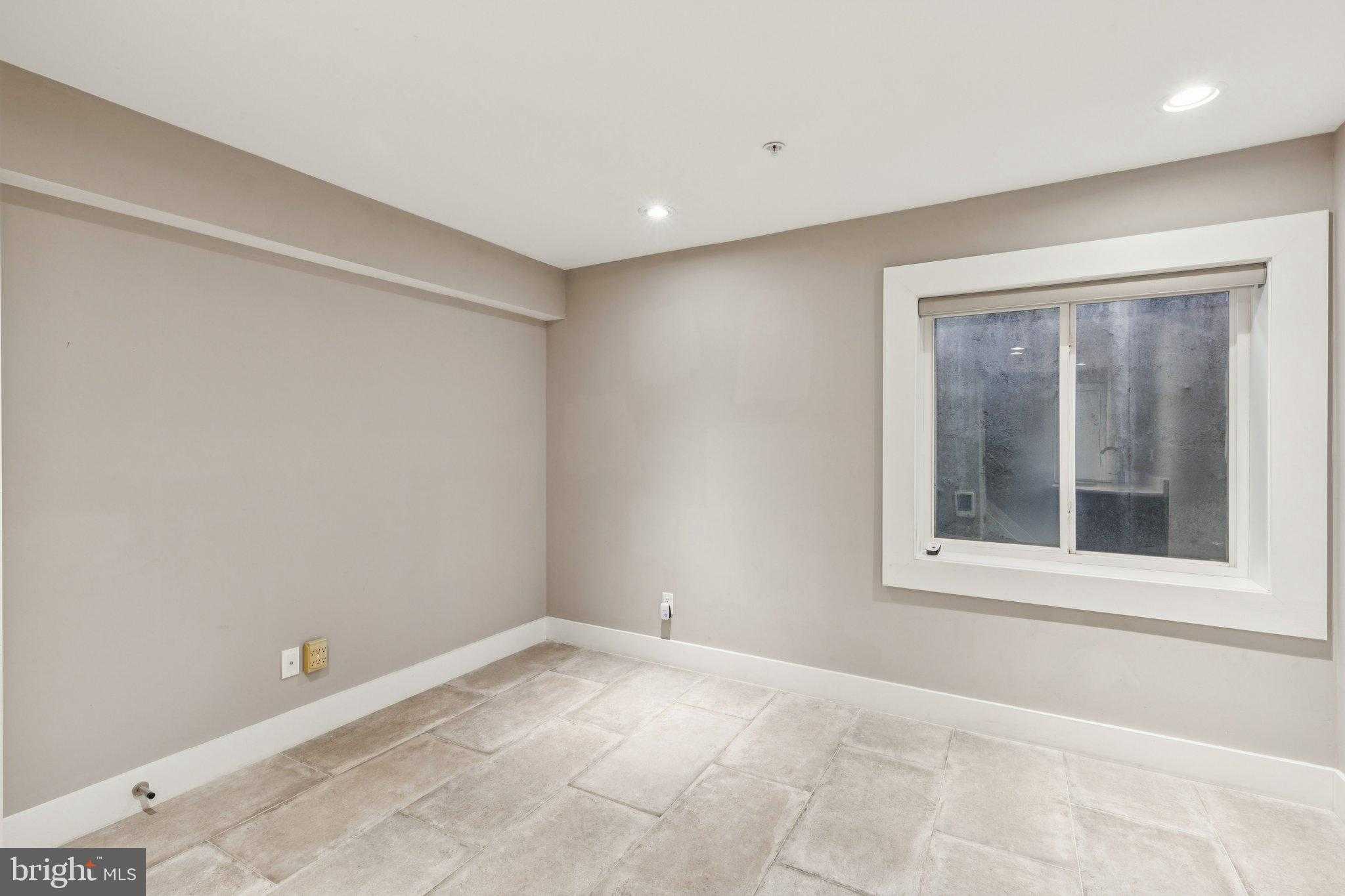 719 S 20th St photo 51