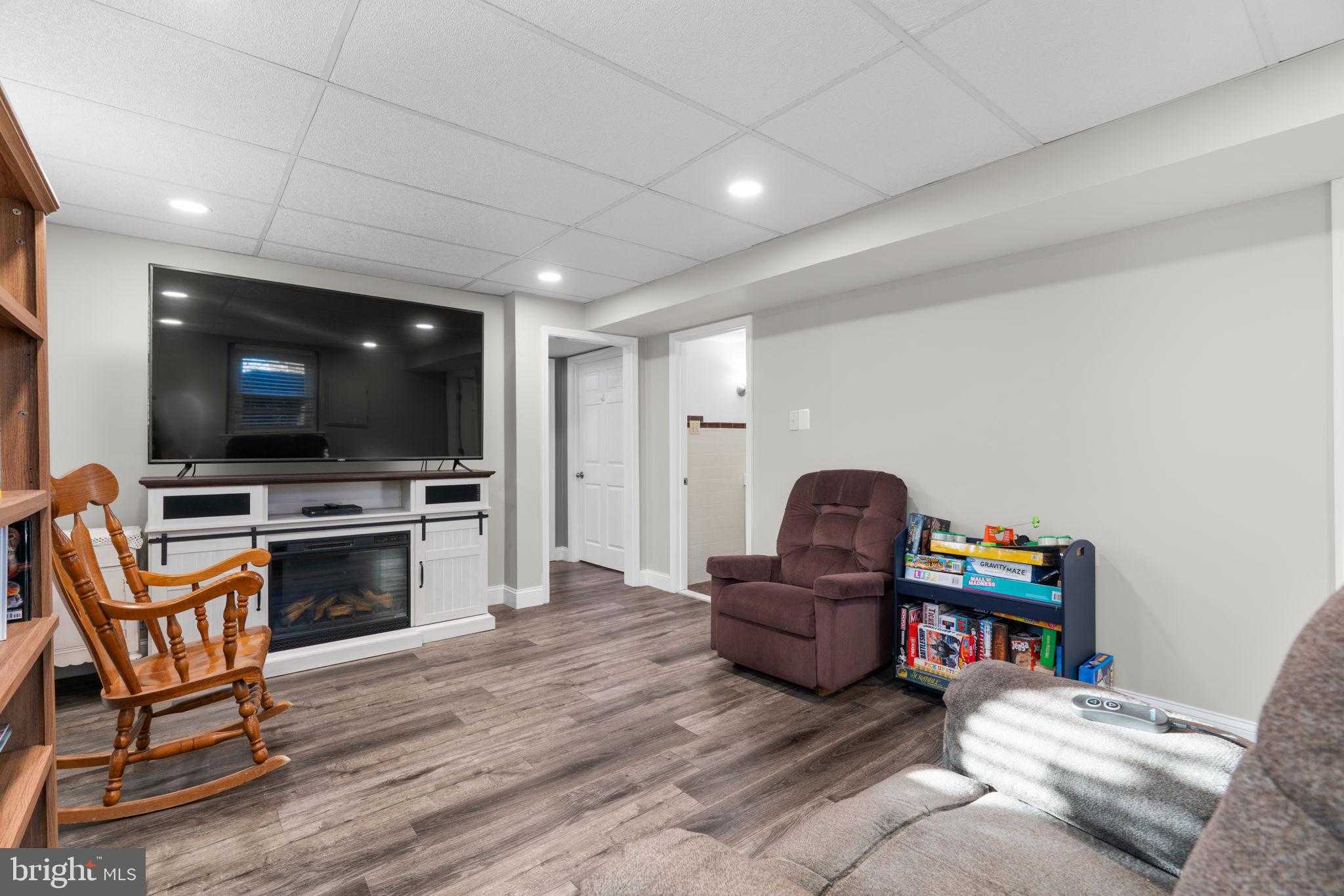 6566 Macbeth Way photo 21